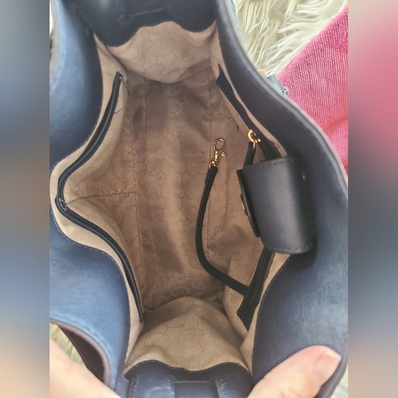 Michael Michael Kors Women's Hamilton Saffiano Leather Medium Satchel, Navy - Picture 4 of 14